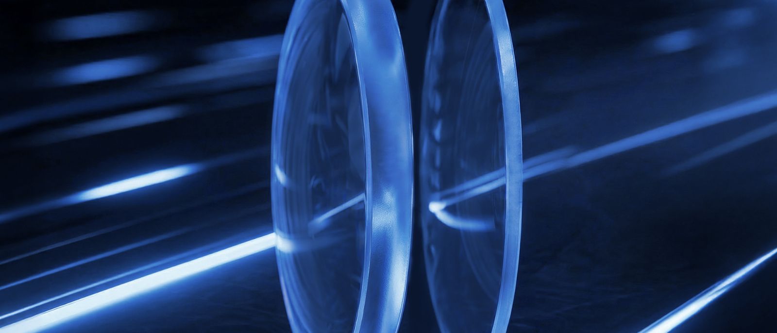 Lenticular Lenses: A Guide to Improving Weight & Wearability